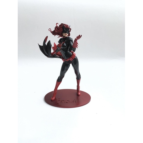 499 - Batwoman DC Comics Bishoujo Statue. Kotobukiya BatWoman. Boxed.