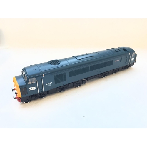 587 - A Bachmann Class 44 Diesel 44 008 'Penyghent' BR Blue #32-651 Boxed.DCC.