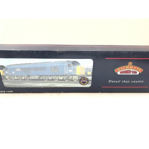 598 - A Bachmann Class 46 Diesel D163 'Leicestershire & Derbyshire Yeomanry' Boxed #32-700.