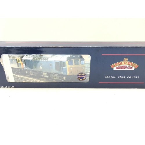 603 - A Bachmann Class 25/3 Diesel D7667 BR Blue Snow Plough. Boxed #32-404