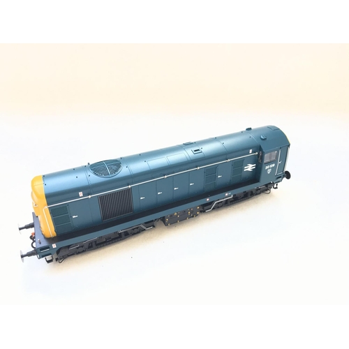 615 - A Bachmann Class 20 Diesel BR Blue With Indicator Boxes. Boxed and DCC Sound.