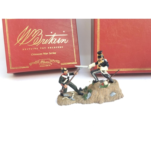 620 - Britains figures. Scots Greys Duals 11th Hussars. #00170 17th Lancers Duals Russian Gunner #00171 Bo... 