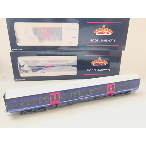 628 - A Bachmann 166 Turbo 3 Car DMU 'First Great Western' 2006 Livery. Boxed #31-028.