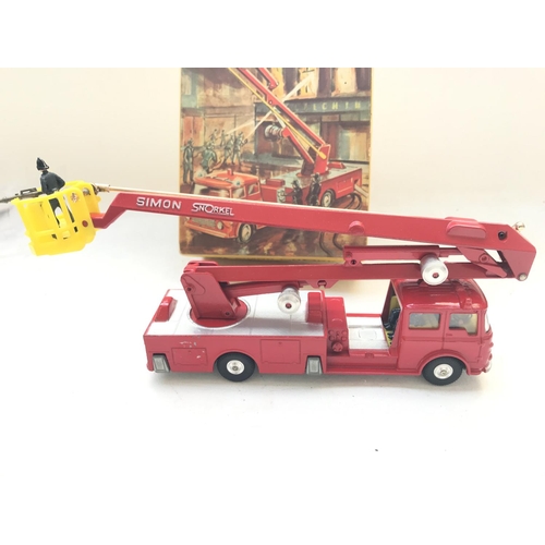 8 - A Corgi Simon Snorkel Fire Engine Boxed #1127