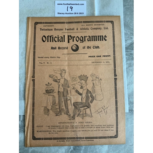 19 - 1912/1913 Tottenham Reserves v QPR Football Programme: South Eastern League dated 25 12 1912. Pencil... 