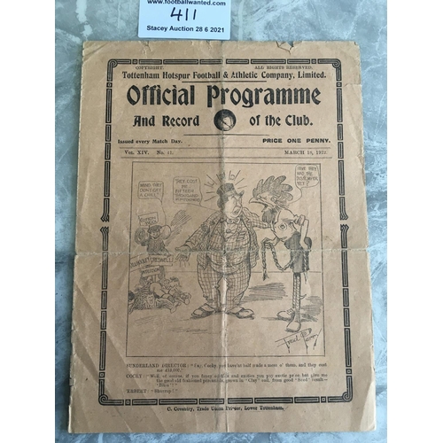 411 - 1921/22 Tottenham v Huddersfield Town Football Programme: League match dated 18 3 1922 with no team ... 