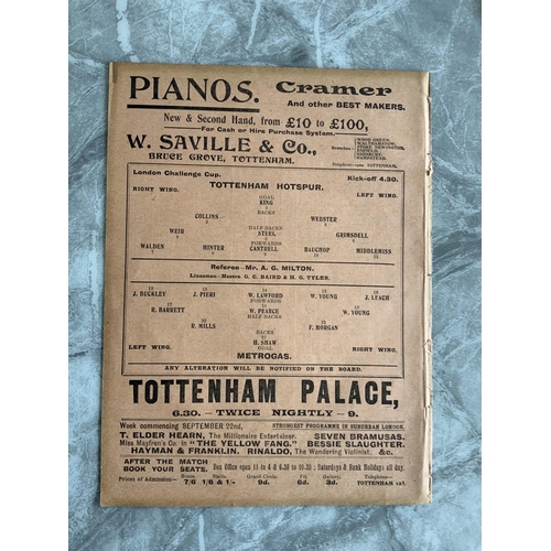 44 - 1913/1914 Tottenham v Metrogas Football Programme: London Challenge Cup dated 22 9 1913. No team cha... 