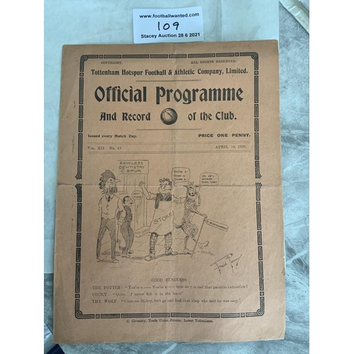 109 - 1919/1920 Tottenham Reserves v West Ham Football Programme: London Combination dated 10 4 1920. Good... 