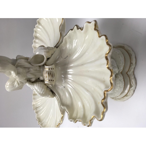 990 - A 19 th century Worcester three sections shell dish of classic form with central figure sea creature... 