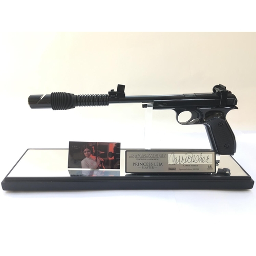 562 - A rare Master Replicas signature edition Princess Leia blaster with Carrie Fisher signed plaque. Com... 