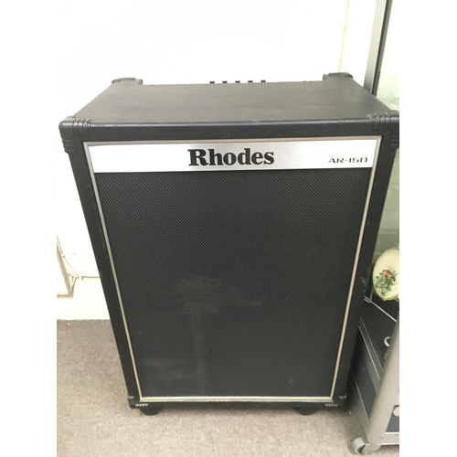 724 - A Rhodes AR-150 keyboard amplifier.