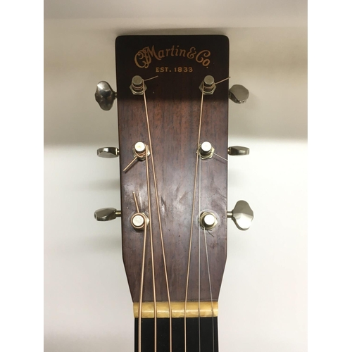 725 - A 2007 Martin HD28 acoustic guitar, serial number 1215059. Has had replacement Gotoh machine heads b... 