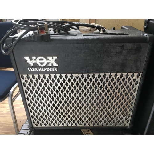 731 - A Vox Valvetronix AD30VT guitar amplifier.