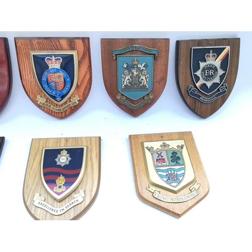 2310 - 10 x various plaques presented to Yeoman Warders.
Provided with letter of Authenticity.