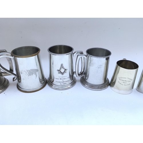 2324 - Collection of tankards from Tower of London Yeoman Warders.
Provided with letter of Authenticity.