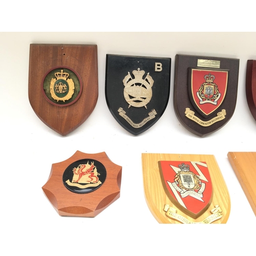 2329 - 9 x plaques from the Tower of London Yeoman Warders.
Provided with letter of Authenticity.