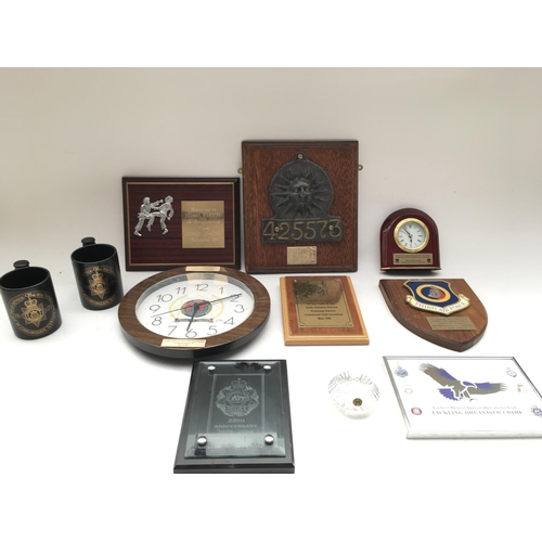 2353 - Collection of plaques/clocks/mugs presented to Tower of London Yeoman Warders.
Provided with letter ... 