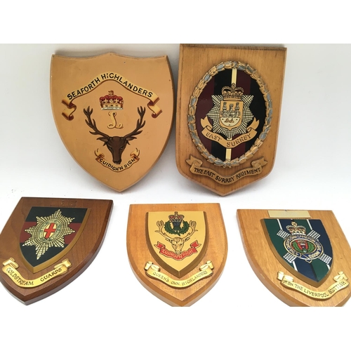 2356 - 8 x plaques presented to Tower of London Yeoman Warders.
Provided with letter of Authenticity.