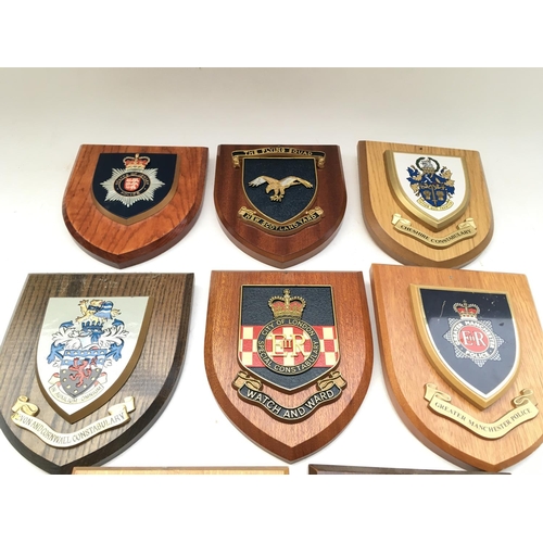 2360 - 8 x plaques presented to Tower of London Yeoman Warders.
Provided with letter of Authenticity.