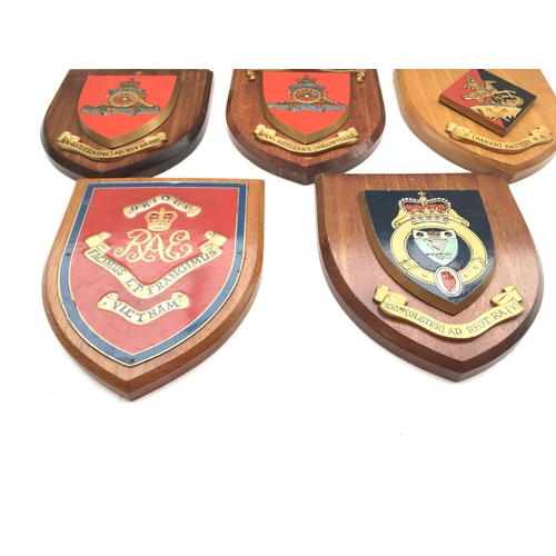 2397 - 8 x plaques presented to Tower of London Yeoman Warders.
Provided with letter of Authenticity.