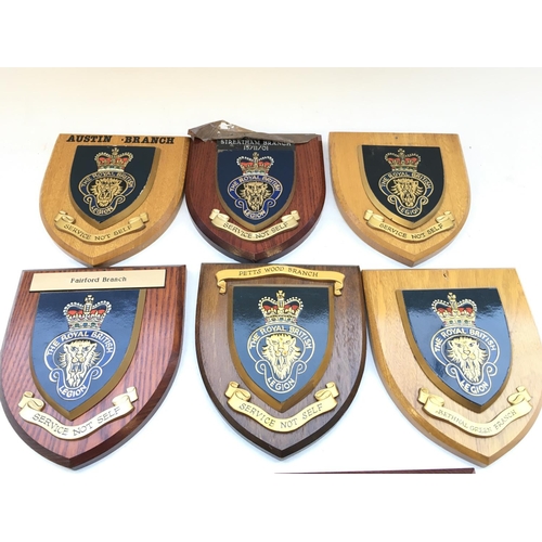 2462 - Plaques from the Tower of London Yeoman Warders.
Provided with letter of Authenticity.