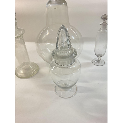 995 - A Victorian chemist clear glass carboy with a raised pontil to the underside and itâs original cut... 