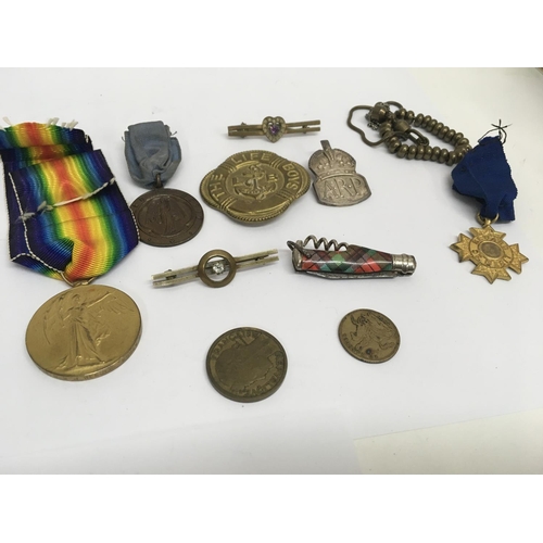 2072 - A set of three First World War medals awarded to H Copsey Essex R including 1914 -1915 star together... 