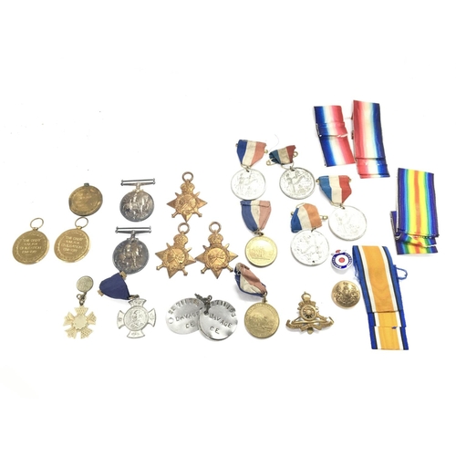 2084 - A collection of First World War medals. 
PTE. A.Davage South Wales Borderers infantry. 13041
PTE. S.... 