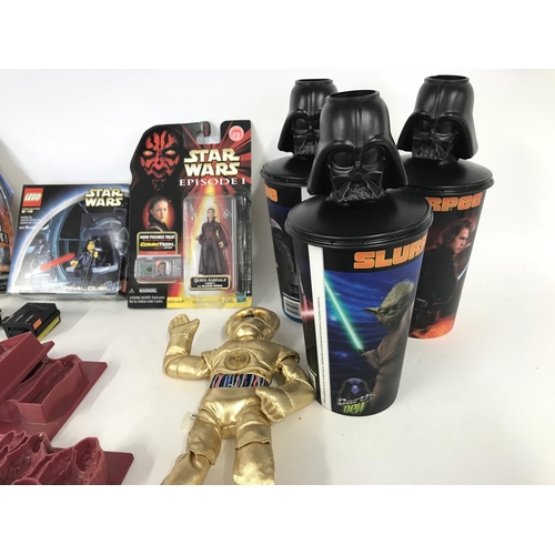 298 - Collection of various Star Wars items including Lego and cups. No reserve.