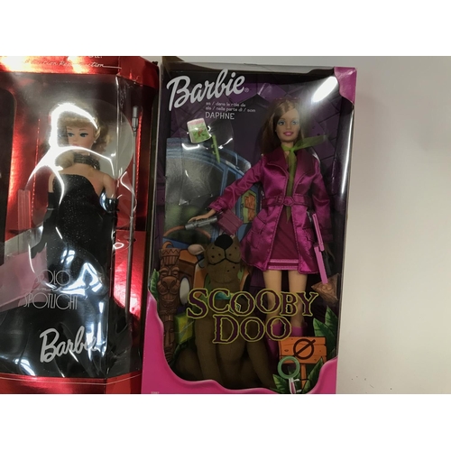 375 - 4 x Barbie dolls including Barbie Daphne scooby doo - solo in the spotlight - winter splendor - Rapu... 