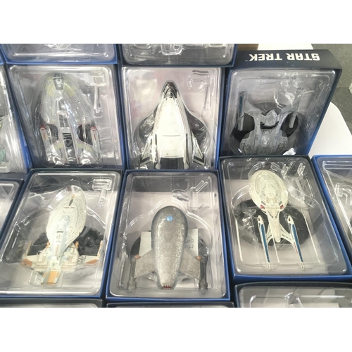 418 - Large collection of various Star Trek models.