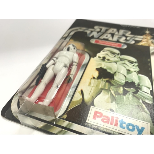 7 - A Vintage Star Wars Palitoy 1977 Carded Stormtrooper. One of the first 12 Figures released. Un punch... 