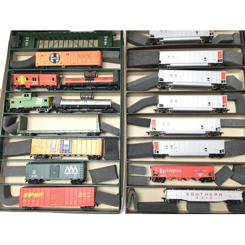 72 - 3 Boxes of 00 Gauge Athearn Freight Wagons with Empty Athearn Boxes.(4)