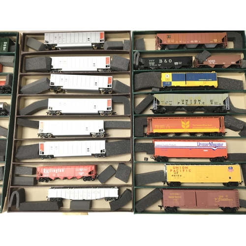 72 - 3 Boxes of 00 Gauge Athearn Freight Wagons with Empty Athearn Boxes.(4)