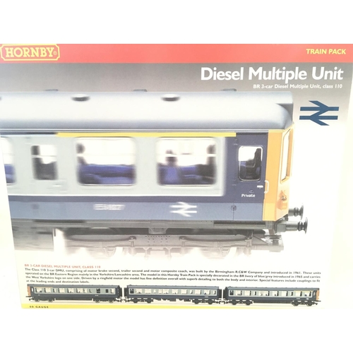 770 - A Boxed Hornby 00 Gauge Diesel Multiple Unit. #R2073.