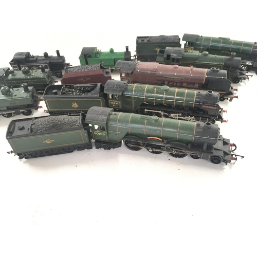 777 - A Collection of 00 Gauge Locomotives in Various States.