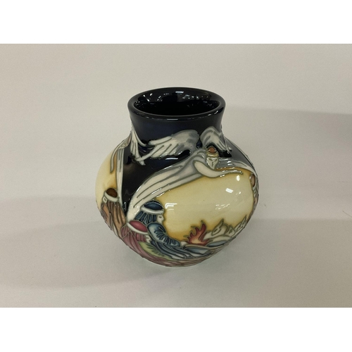 836 - Moorcroft Pottery vase with 2007 Christmas Design While Shepherds Watch by Kerry Goodwin, 9cm (No da... 