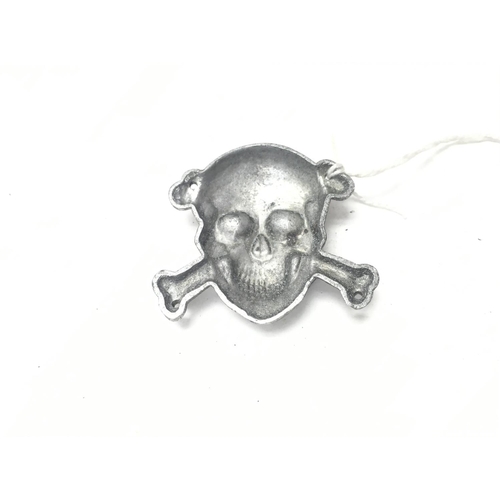 2233 - WW2 Italian Republica Social Italiana (R.S.I) Beret Skull Badge.