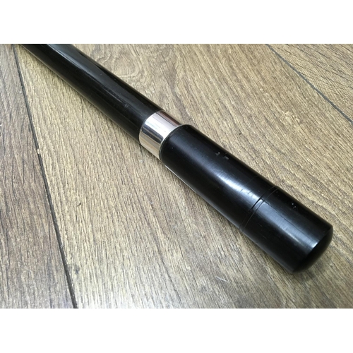 767 - A novelty walking stick, the handle enclosing dice