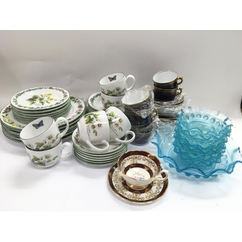 864 - A set of Royal Worcester dinner and tea ware in 'Herbs' pattern together with other decorative ceram... 