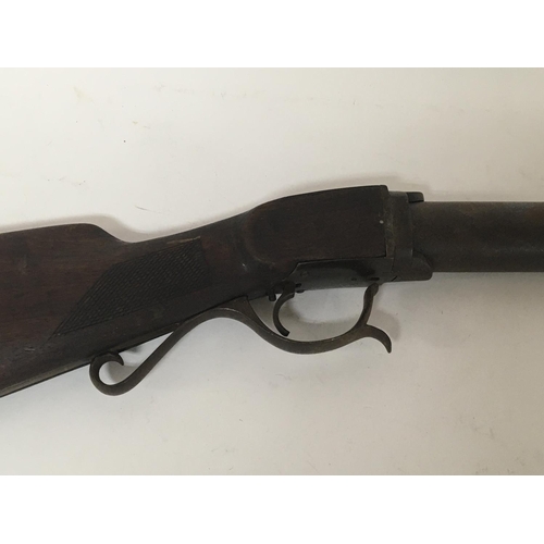 1620 - An Antique Air gun with under leaver trigger guard.