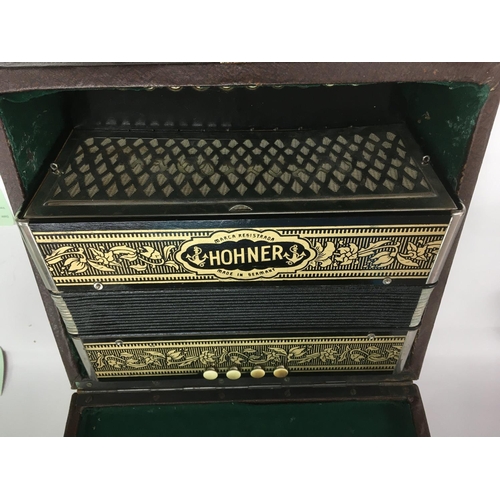 1945 - A cased Hohner accordion. NO RESERVE