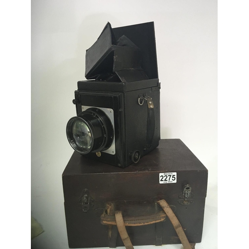 713 - An interesting full plate camera The Thornton Packard Special Ruby Reflex. With attached Air Ministr... 