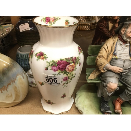 906 - A large Bualbous form Vienna porcelain style vase with hand painted and transfer decoration 27cm, to... 