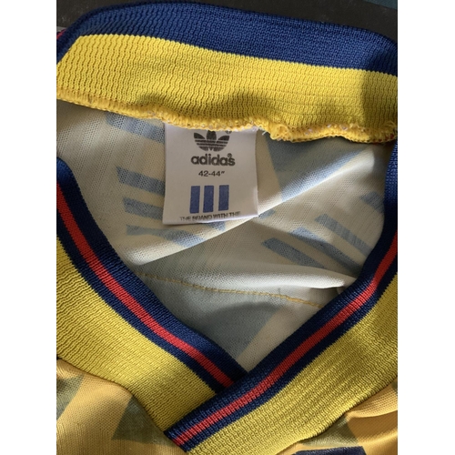 1005 - 1992-93 Rare Arsenal Away Match Worn Football Shirt: Yellow patterned long sleeve with the famous de... 