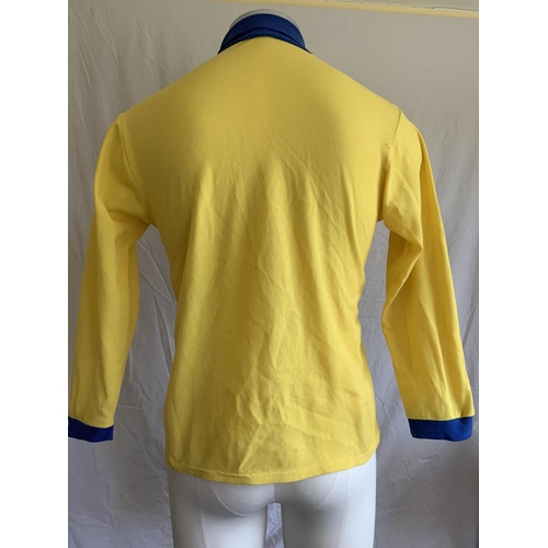 1006 - 1978-81 Arsenal Away Replica Football Shirt: Yellow long sleeve with blue collar the last shirt befo... 