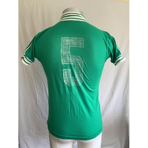 1008 - 1977 Republic Of Ireland Match Worn Football Shirt + Kit: Shirt shorts and socks. Green short sleeve... 