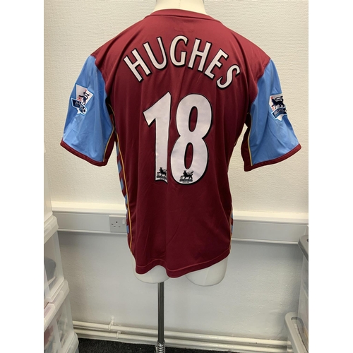 1023 - Aston Villa 2005 - 2006 Match Worn Football Shirt: Home short sleeve number 18 with Premier League b... 