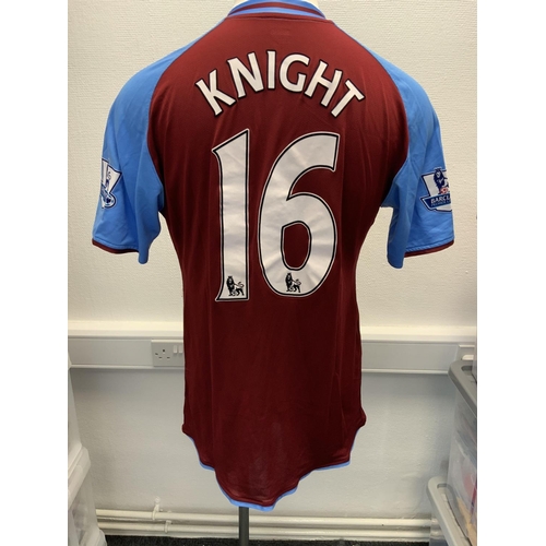 1026 - Aston Villa 2008 - 2009 Match Worn Football Shirt: Home short sleeve number 16 with Premier League b... 