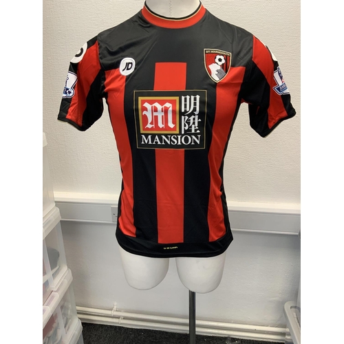 1028 - Bournemouth 2015 - 2016 Match Worn Football Shirt: Home short sleeve number 8 with Premier League ba... 